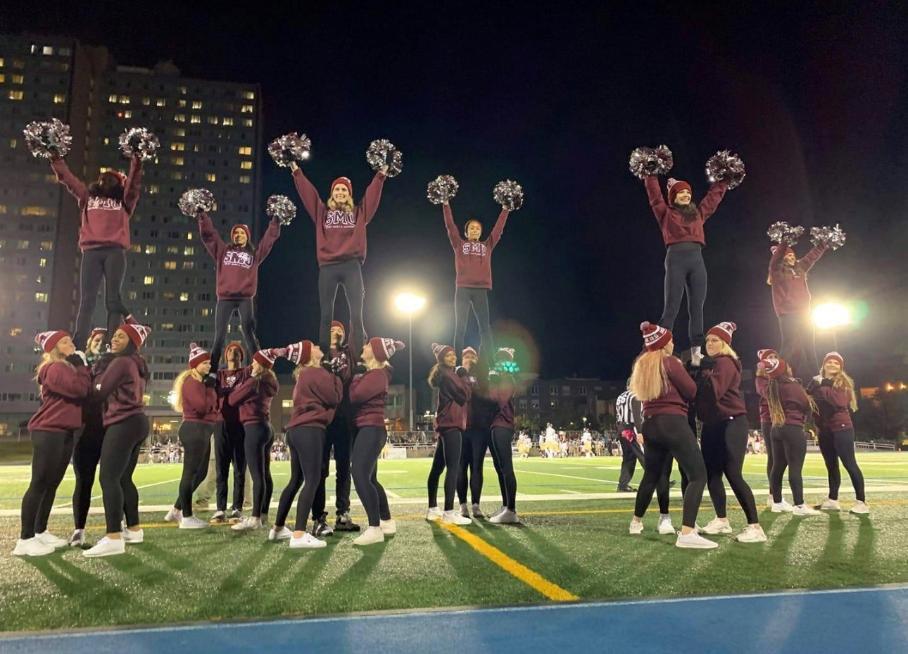 Huskies Cheerleaders